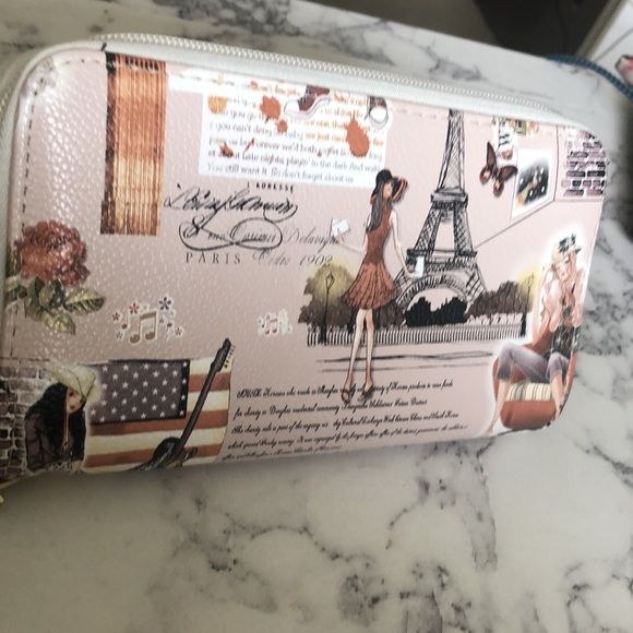 Wristlet Wallet - Picture 4 of 10